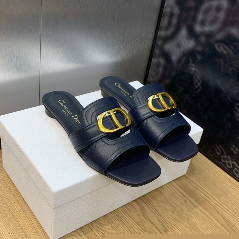 ch**an D*or slippers